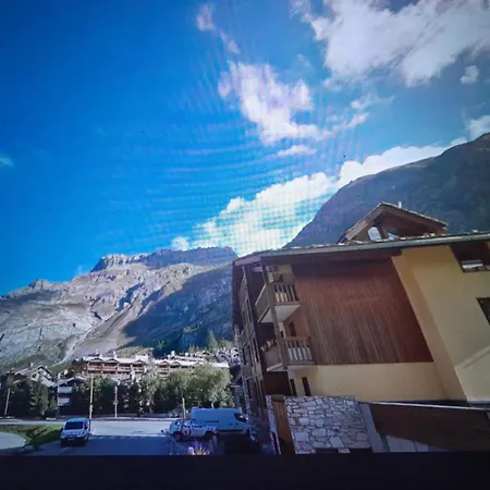 Valdisere Home